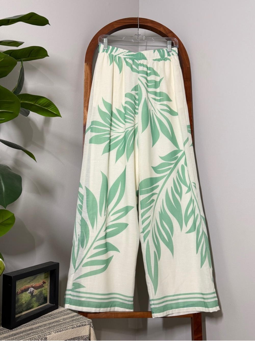 Wide Leg Tropical Print Pants in Cream & Mint